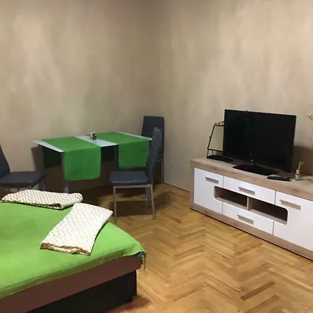 아파트 Center But Silent Ac *