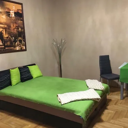아파트 Center But Silent Ac